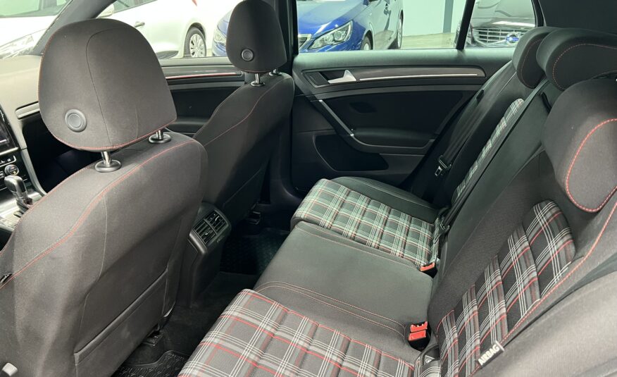 VOLKSWAGEN GOLF GTI 2.0 TSI DSG 230 CV